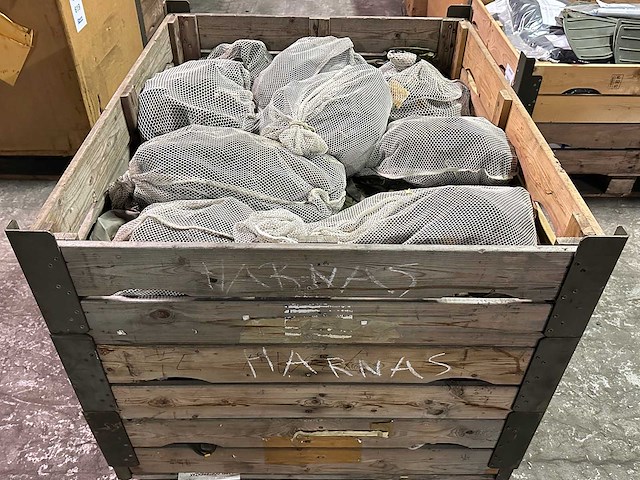 Partij parachuteharnassen - afbeelding 3 van  4