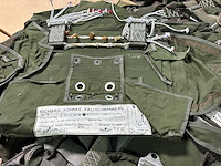 Partij parachuteharnassen - afbeelding 4 van  5