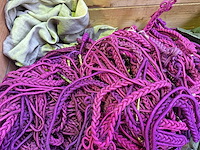 Partij paradekoorden en diverse kledingstukken - afbeelding 1 van  6