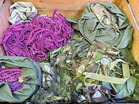 Partij paradekoorden en diverse kledingstukken - afbeelding 3 van  6