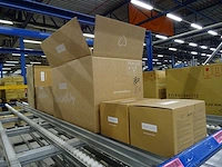 Partij partylite kaarsen en woningaccessoires, circa 980 items - afbeelding 14 van  23