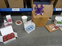Partij partylite kaarsen, geurproducten en woningaccessoires, circa 1045 items - afbeelding 4 van  21
