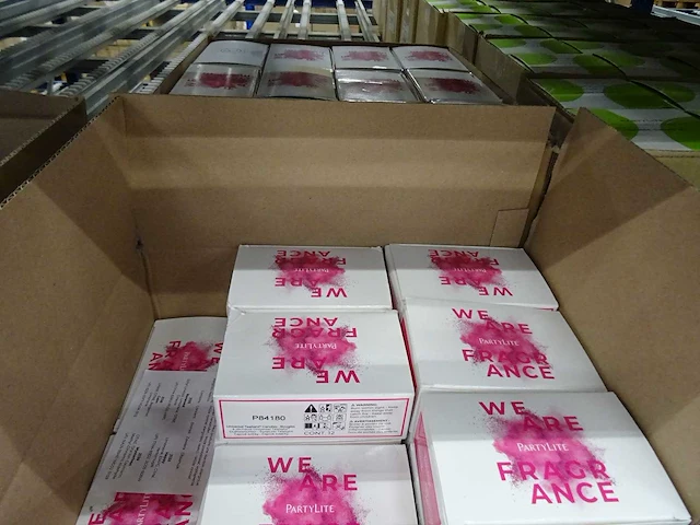Partij partylite kaarsen, geurproducten en woningaccessoires, circa 1150 items - afbeelding 11 van  27