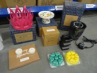 Partij partylite kaarsen, geurproducten en woningaccessoires, circa 1150 items - afbeelding 24 van  27
