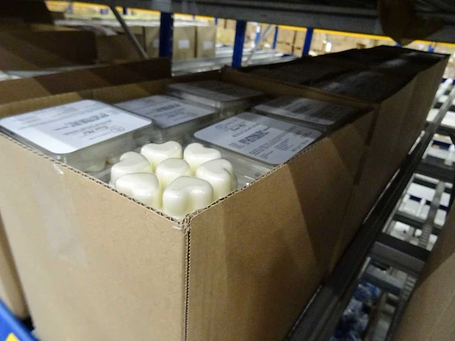 Partij partylite kaarsen, geurproducten en woningaccessoires, circa 1235 items - afbeelding 15 van  30