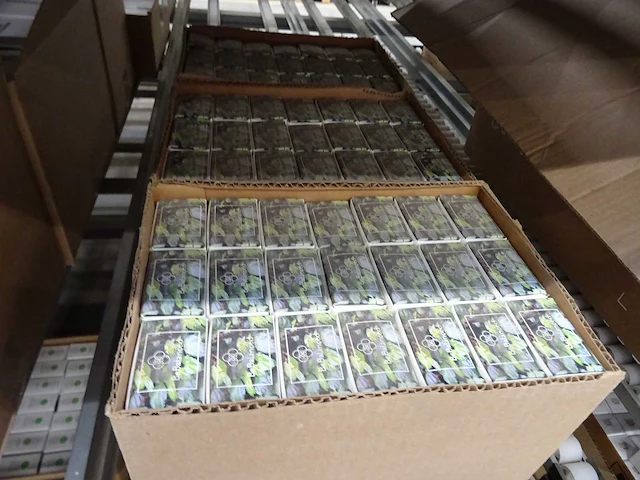 Partij partylite kaarsen, geurproducten en woningaccessoires, circa 1295 items - afbeelding 8 van  27
