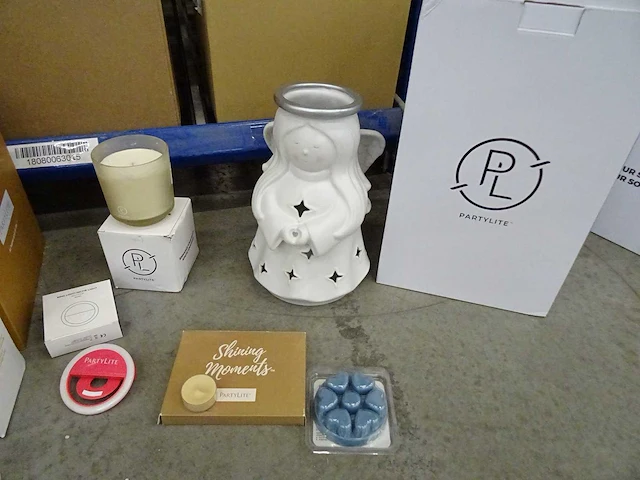 Partij partylite kaarsen, geurproducten en woningaccessoires, circa 1455 items - afbeelding 21 van  27
