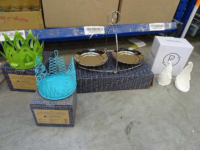Partij partylite kaarsen, geurproducten en woningaccessoires, circa 1925 items - afbeelding 14 van  21