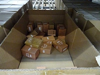 Partij partylite kaarsen, geurproducten en woningaccessoires, circa 2120 items - afbeelding 4 van  21