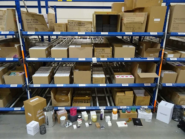 Partij partylite kaarsen, geurproducten en woningaccessoires, circa 2120 items - afbeelding 19 van  21