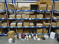 Partij partylite kaarsen, geurproducten en woningaccessoires, circa 2120 items