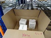 Partij partylite kaarsen, huidverzorging en woningaccessoires, circa 2105 items - afbeelding 4 van  25