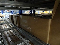 Partij partylite kaarsen, huidverzorging en woningaccessoires, circa 2105 items - afbeelding 10 van  25