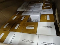 Partij partylite kaarsen, huidverzorging en woningaccessoires, circa 2105 items - afbeelding 11 van  25