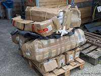 Partij partytenten op pallet - afbeelding 1 van  3