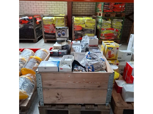 Partij pbm, ca. 930 stuks, o.a. jsp, 3m - afbeelding 1 van  14