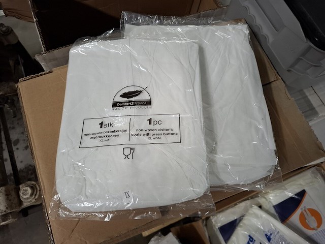 Partij pbm materiaal o.a. kleenguard - afbeelding 2 van  10