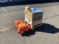 Partij pbm’s en werkkleding - afbeelding 1 van  12