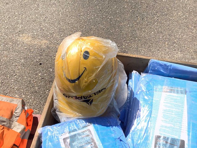 Partij pbm’s en werkkleding - afbeelding 3 van  10