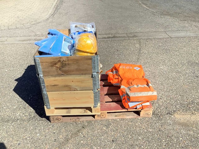 Partij pbm’s en werkkleding - afbeelding 7 van  10