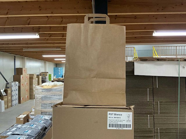 Partij pdt blanco bruin kraft fsc mix credit (320x150)x430mm (5000x) - afbeelding 1 van  4