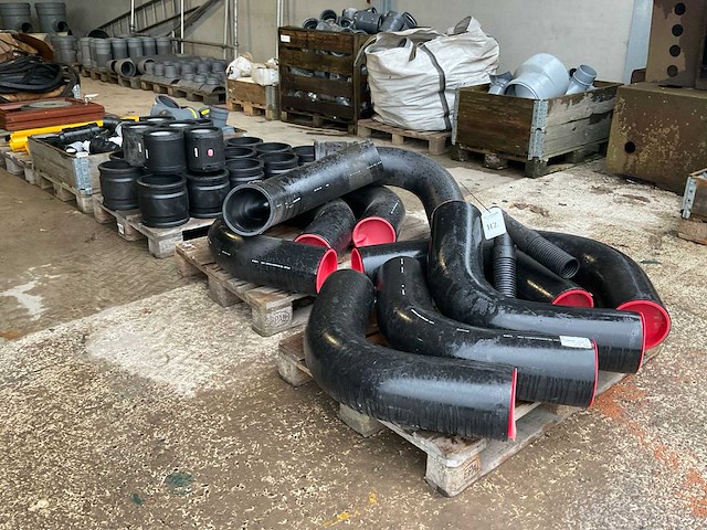 Partij pe bochten en koppelingen en lasmoffen - afbeelding 1 van  10