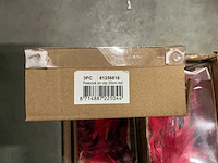 Partij peacocks on clips 20cm red (240x) - afbeelding 5 van  6