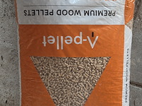 Partij pelletkachel korrels a-pellet, premium wood pellets - afbeelding 2 van  2