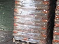 Partij pelletkachel korrels a-pellet, premium wood pellets - afbeelding 1 van  2
