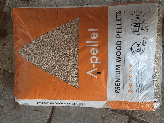 Partij pelletkachel korrels a-pellet, premium wood pellets - afbeelding 2 van  2