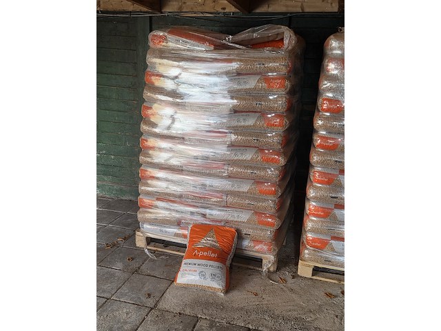Partij pelletkachel korrels a-pellet, premium wood pellets - afbeelding 1 van  2