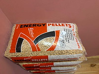 Partij pellets voor pelletkachel 8x15kg - afbeelding 2 van  2