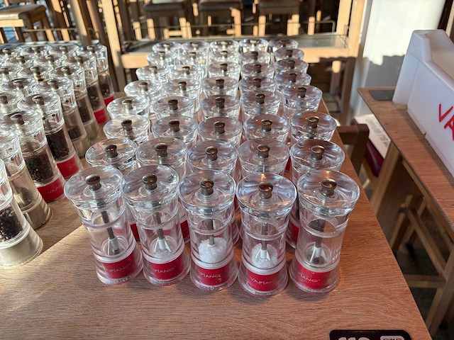 Partij peper- en zoutmolens - afbeelding 1 van  2