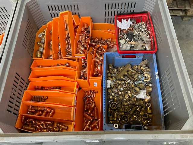 Partij pers -en knelkoppelingen - afbeelding 2 van  2