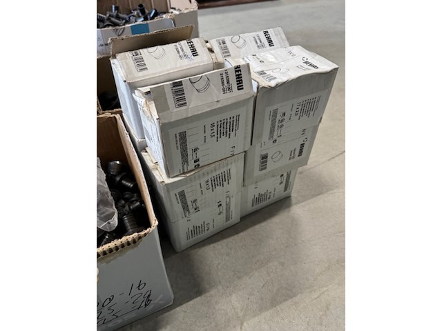 Partij perskoppelingen en schuifhulzen rehau, rautitan en rautherm - afbeelding 2 van  11