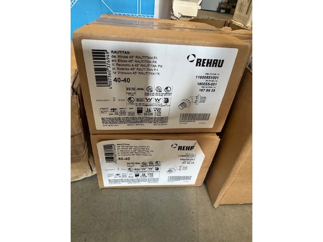 Partij perskoppelingen en schuifhulzen rehau, rautitan en rautherm - afbeelding 6 van  11