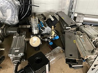 Partij persluchtapparatuur - afbeelding 5 van  9