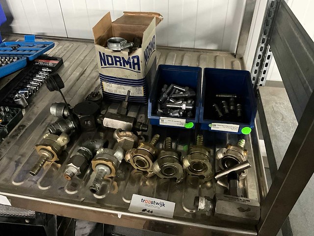 Partij persluchtkoppelingen - afbeelding 1 van  5