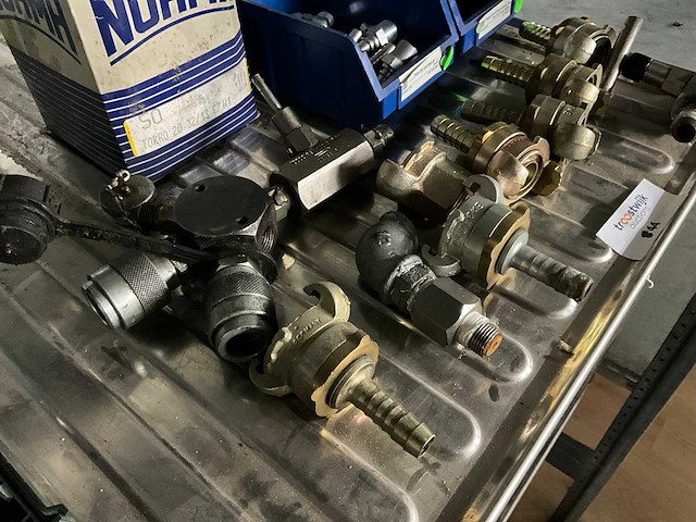 Partij persluchtkoppelingen - afbeelding 2 van  5