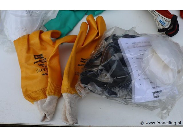 Partij persoonlijke beschermingsmiddelen o.a. honeywell gezichtsscherm, gehoorbeschermer & handschoenen - afbeelding 4 van  11