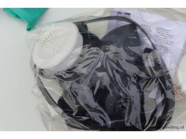 Partij persoonlijke beschermingsmiddelen o.a. honeywell gezichtsscherm, gehoorbeschermer & handschoenen - afbeelding 5 van  11