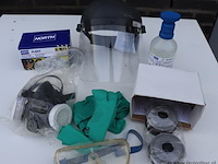 Partij persoonlijke beschermingsmiddelen o.a. pip gezichtsscherm & handschoenen - afbeelding 2 van  6