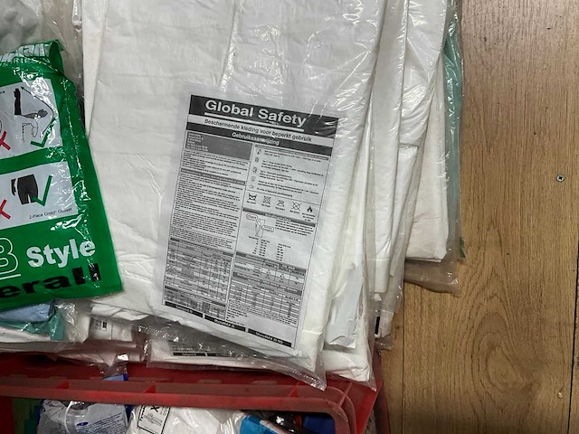 Partij persoonlijke beschermingsmiddelen - afbeelding 4 van  6