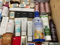 Partij persoonlijke verzorgingsproducten - afbeelding 4 van  8