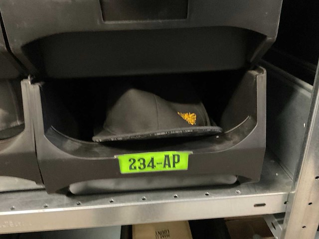 Partij pet/mutsen 220x - afbeelding 8 van  16