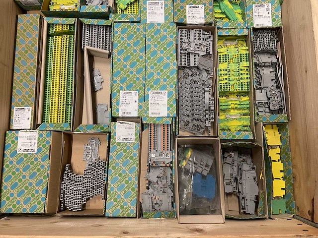 Partij phoenix contact installatiemateriaal - afbeelding 2 van  9