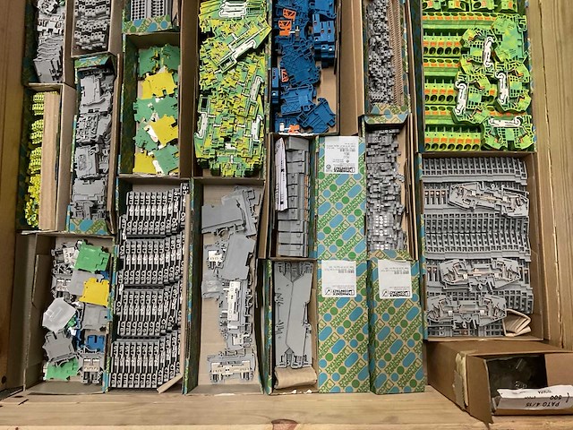 Partij phoenix contact installatiemateriaal - afbeelding 2 van  9