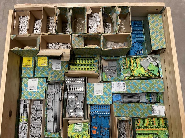 Partij phoenix contact installatiemateriaal - afbeelding 3 van  9