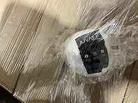 Partij pinata's en piepschuimen bollen - afbeelding 3 van  3