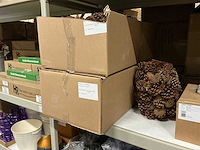 Partij pinus nigra naturel 1kg per net (12x) - afbeelding 3 van  4